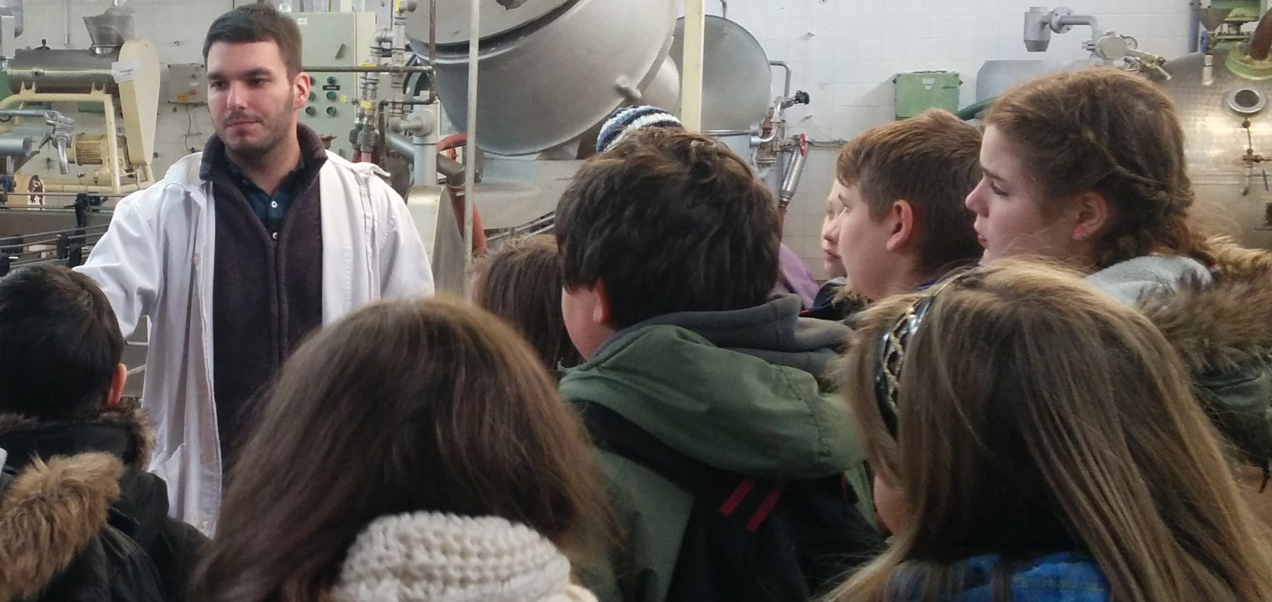 Dirner Attila bemutató